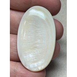 Oval 46x27mm Mother of Pearl Cabochon 07