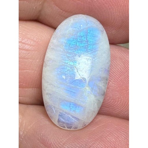 Oval 21x11mm Rainbow Moonstone Cabochon 68